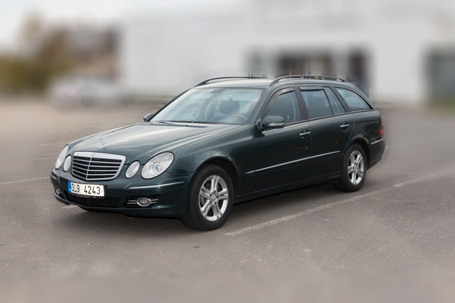 služby-Mercedes E